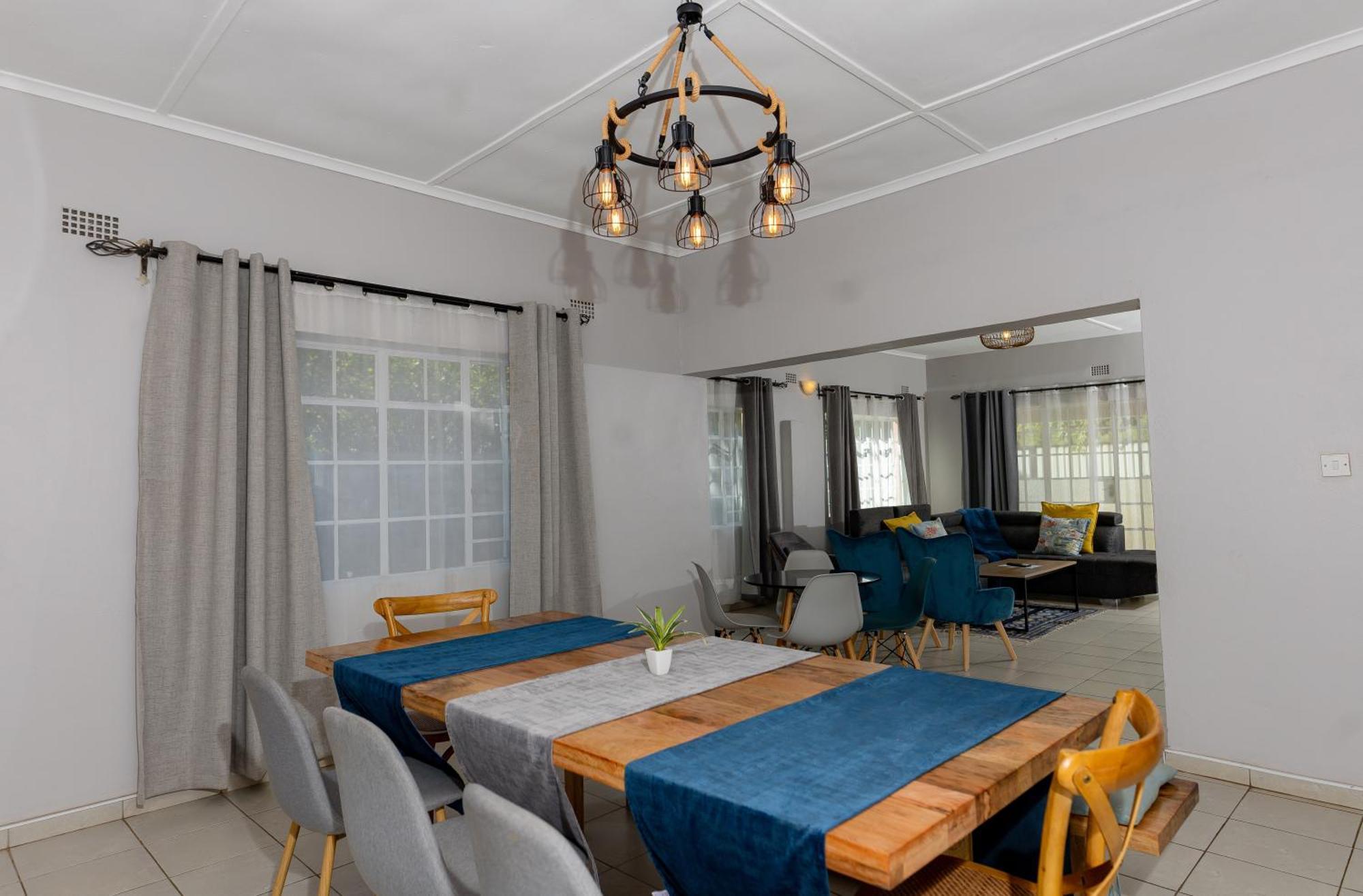 Hungwe House Villa Victoria Falls Exteriör bild